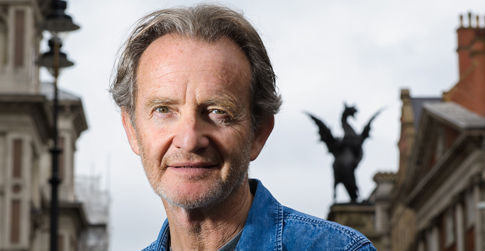 Anton Lesser