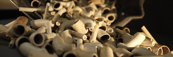 A pile of clay pipes