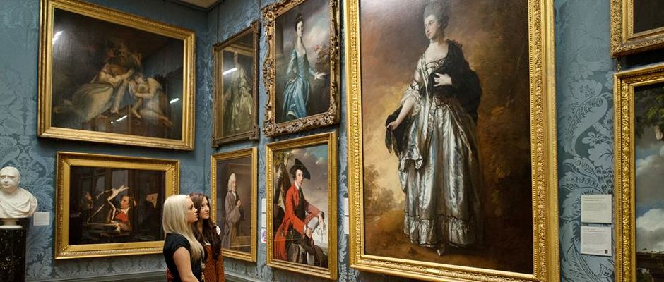 Students at an art gallery. Image courtesy of National Museums Liverpool.