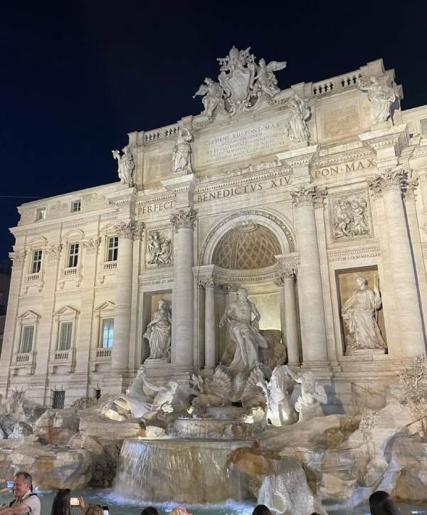 Trevi fountain in Rome